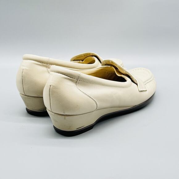SAS Shoes Womens 7 Beige Leather Loafers Tripad Comfort Easier Wedge Slip On - Picture 6 of 10